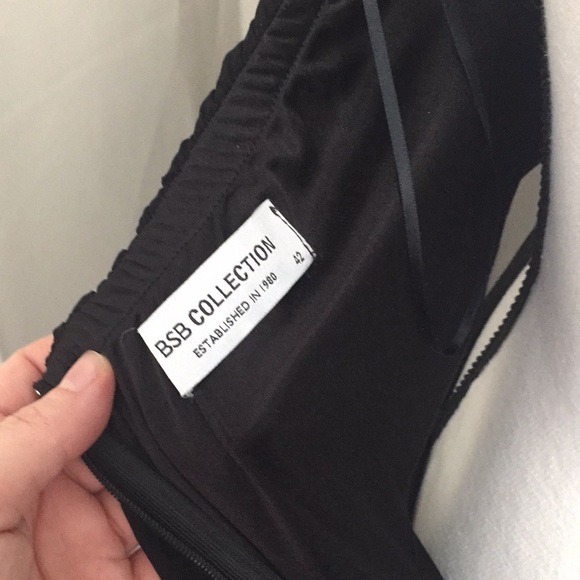 Black halter cut out halter dress - Picture 5 of 6